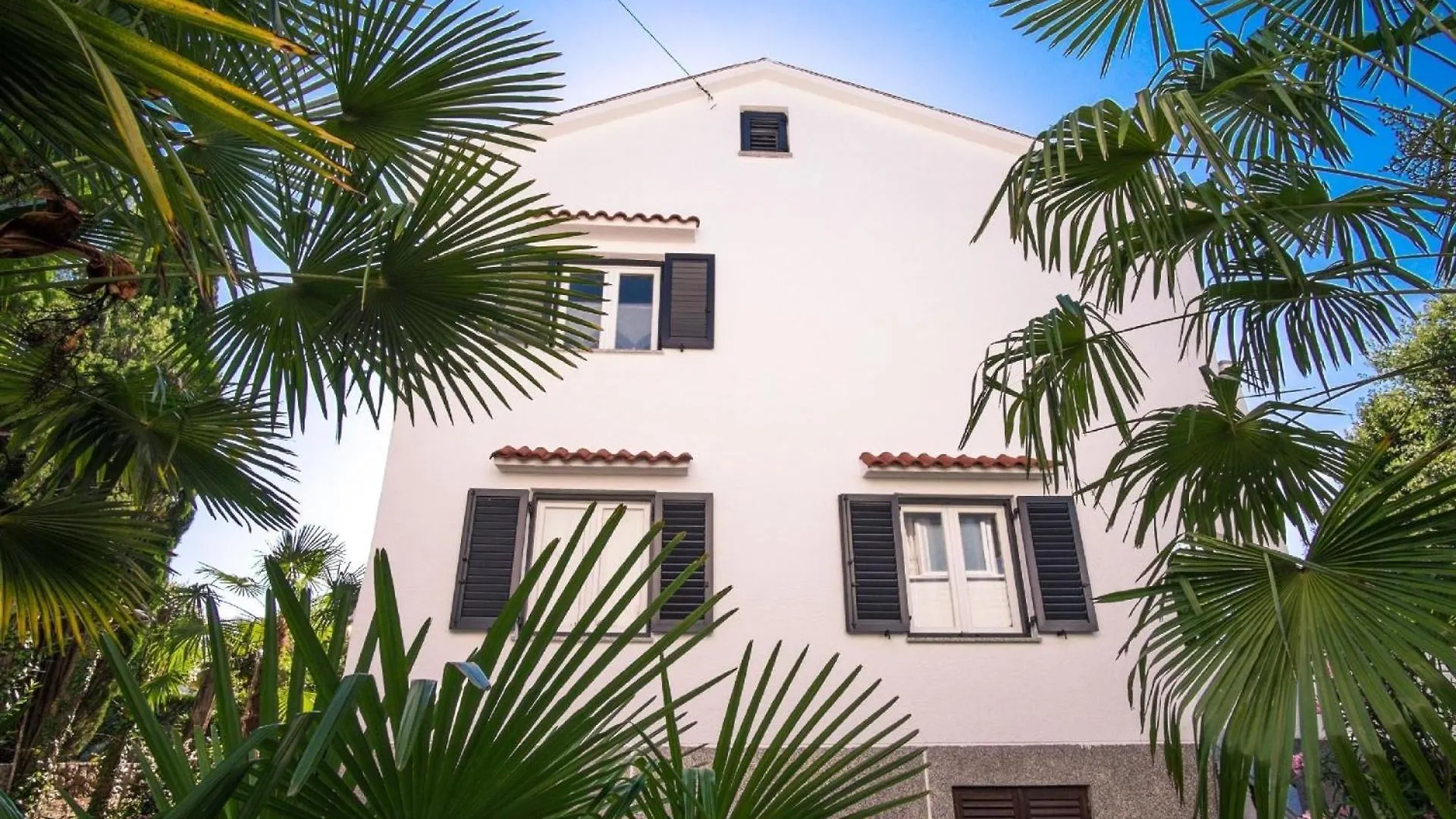 Apartment Nova Mira, Malinska - Luxurioese Ferienwohnung In Strandnaehe